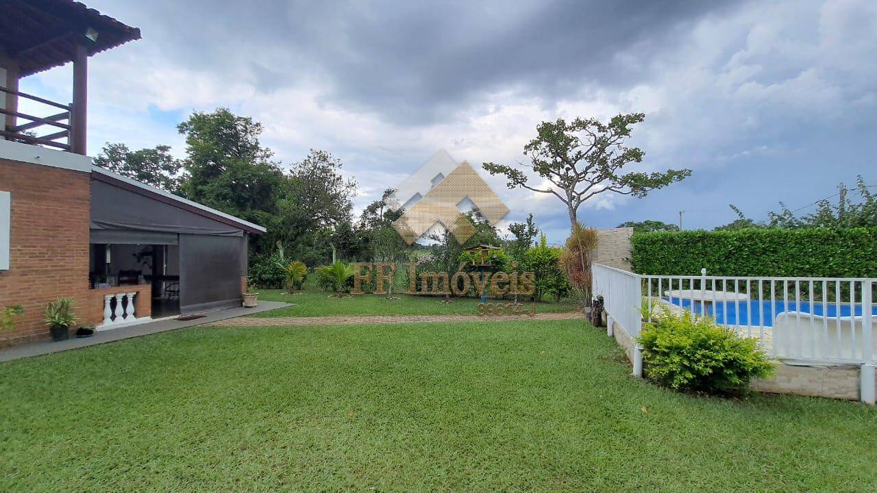 Casa à venda com 3 quartos, 205m² - Foto 12