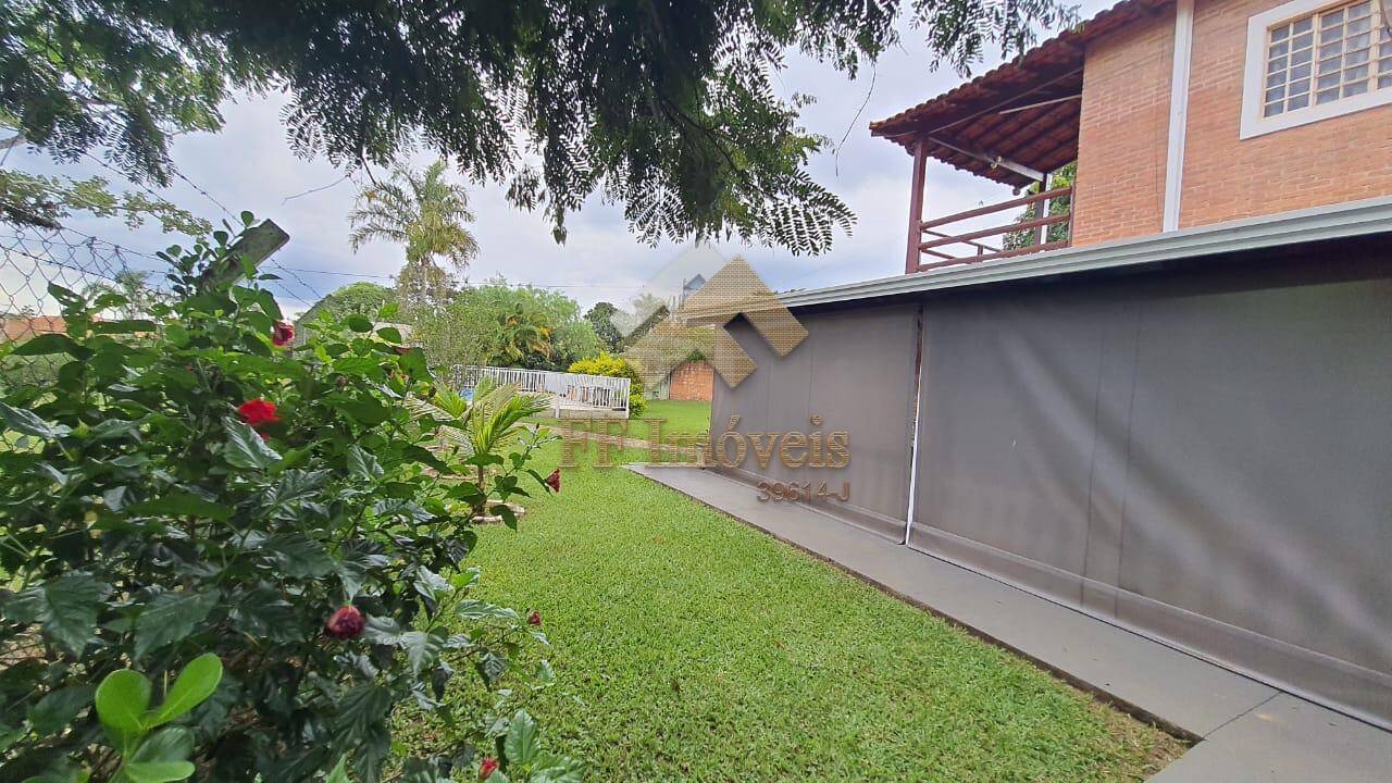 Casa à venda com 3 quartos, 205m² - Foto 21