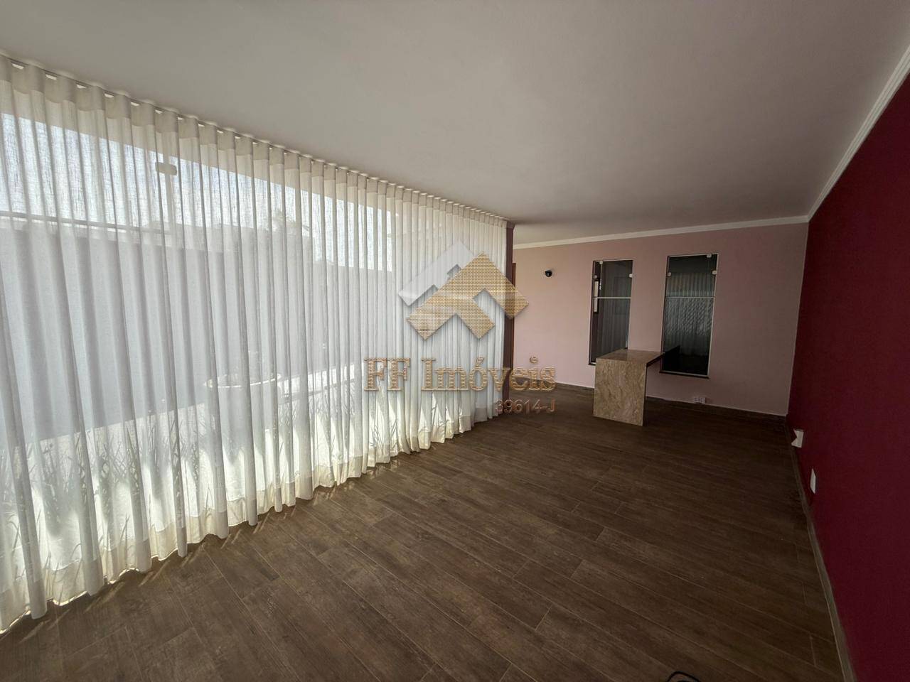 Casa à venda com 4 quartos, 166m² - Foto 12