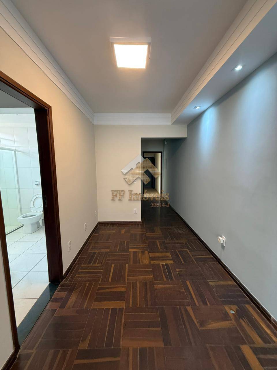 Casa à venda com 4 quartos, 166m² - Foto 13