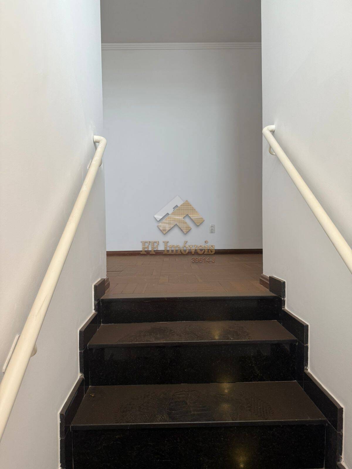 Casa à venda com 4 quartos, 166m² - Foto 21