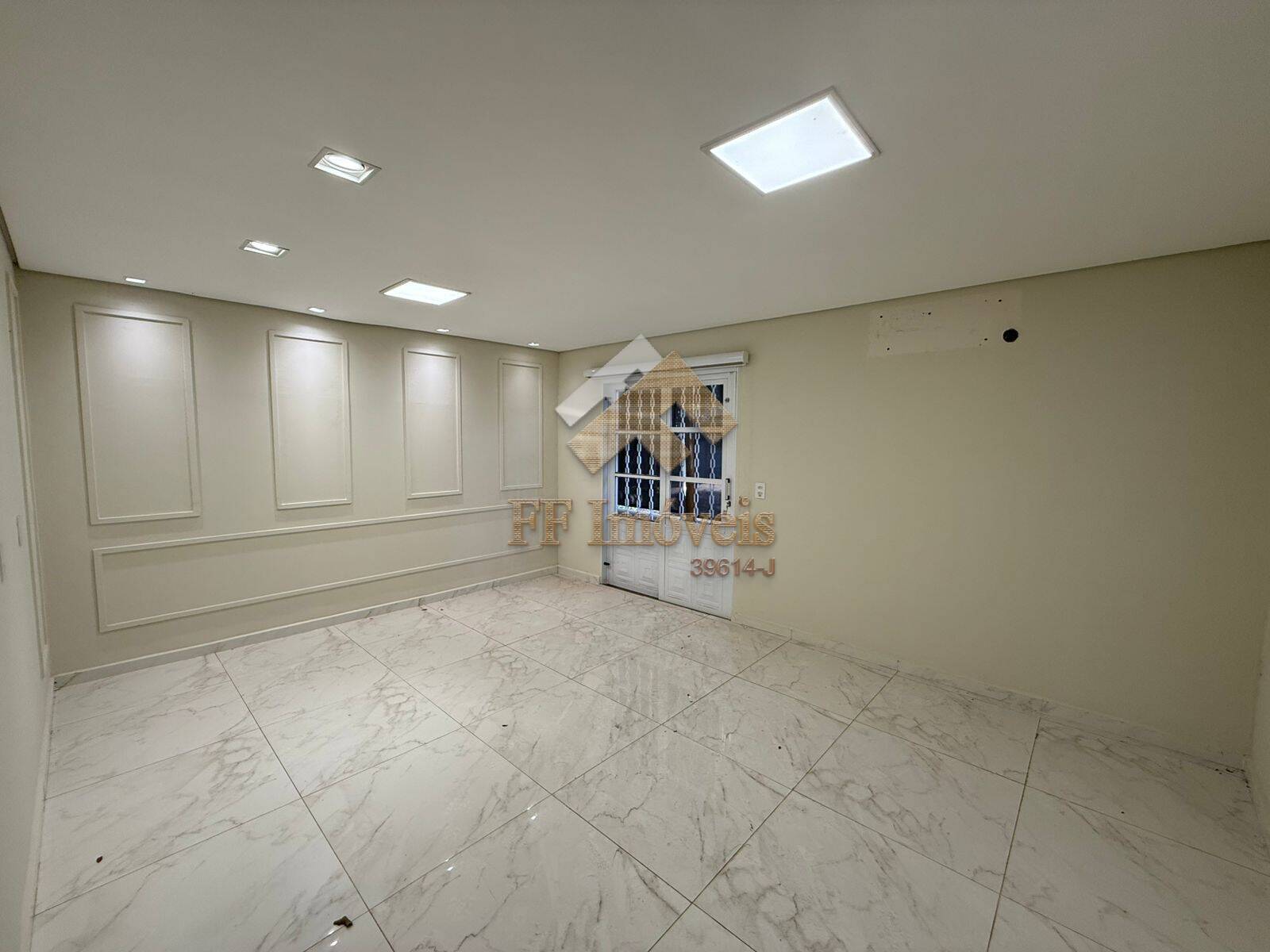 Casa à venda com 4 quartos, 166m² - Foto 22