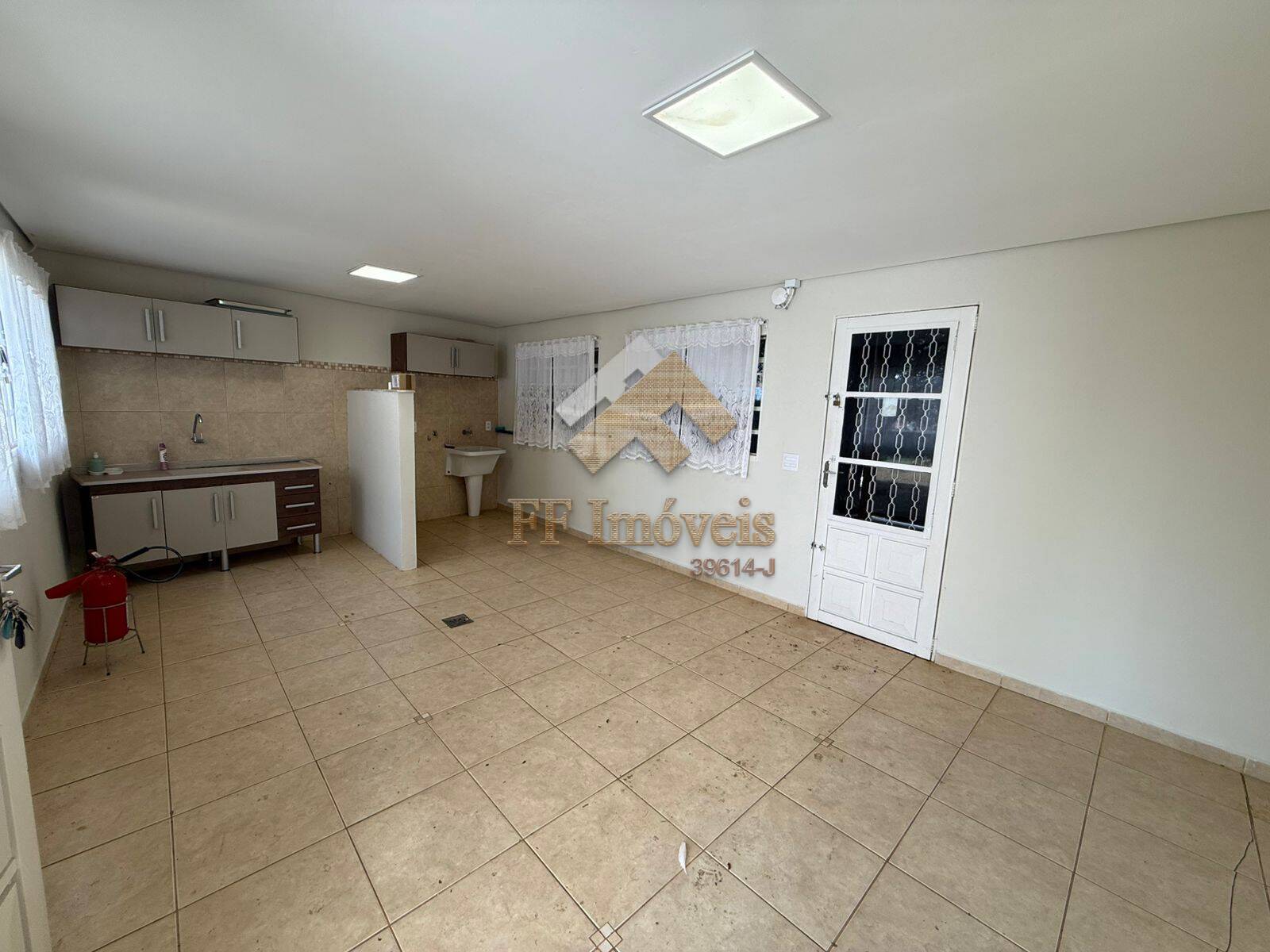 Casa à venda com 4 quartos, 166m² - Foto 31