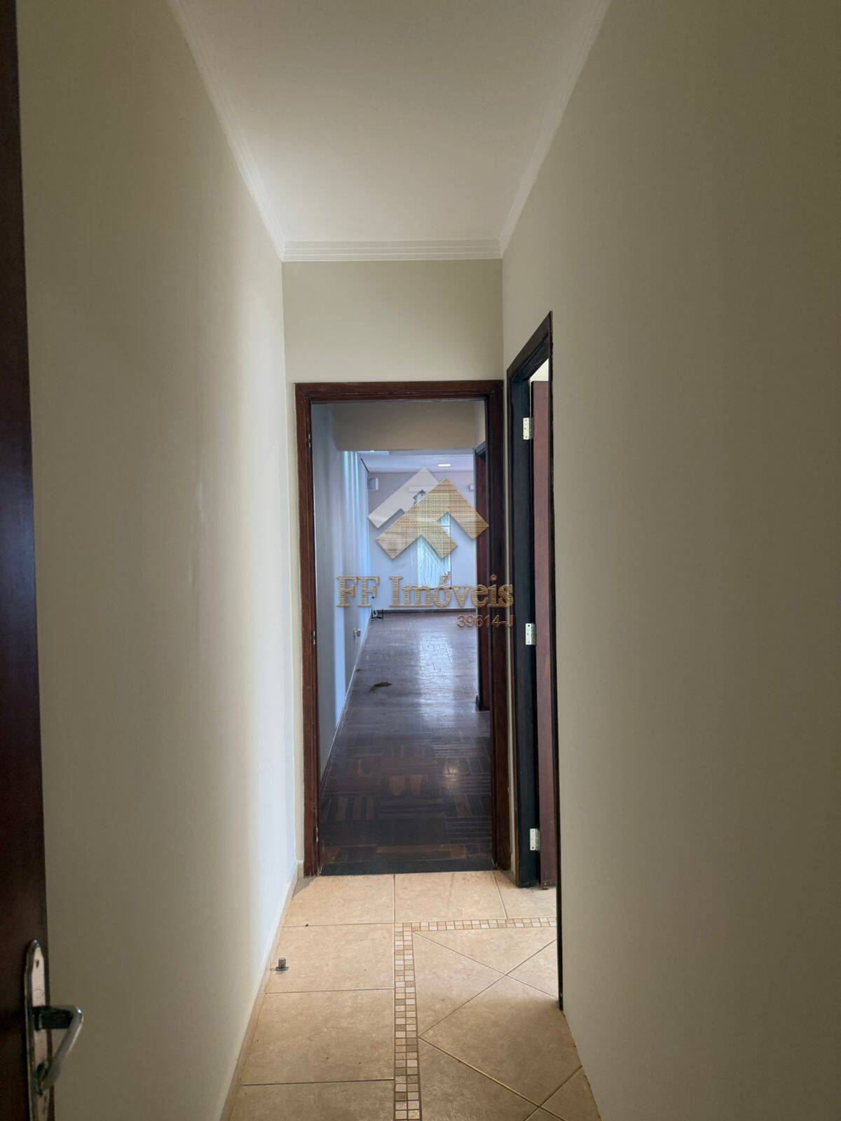 Casa à venda com 4 quartos, 166m² - Foto 35