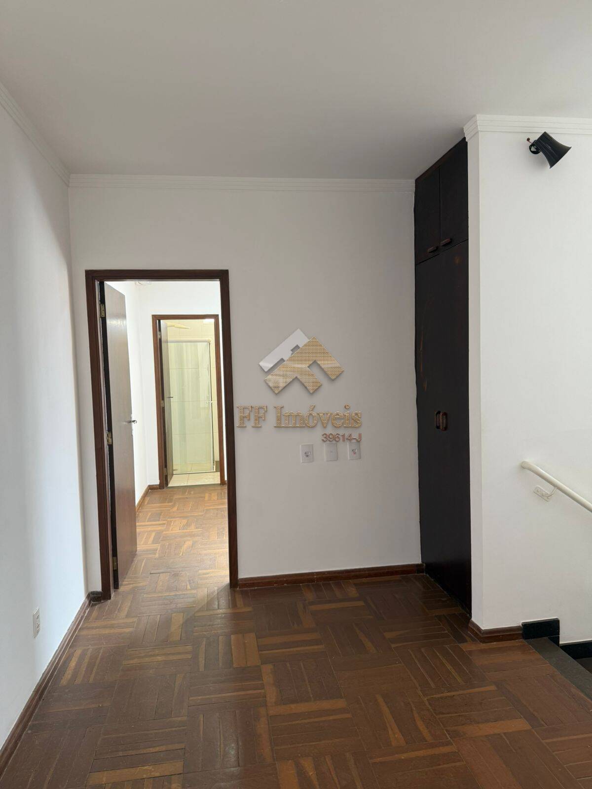 Casa à venda com 4 quartos, 166m² - Foto 42
