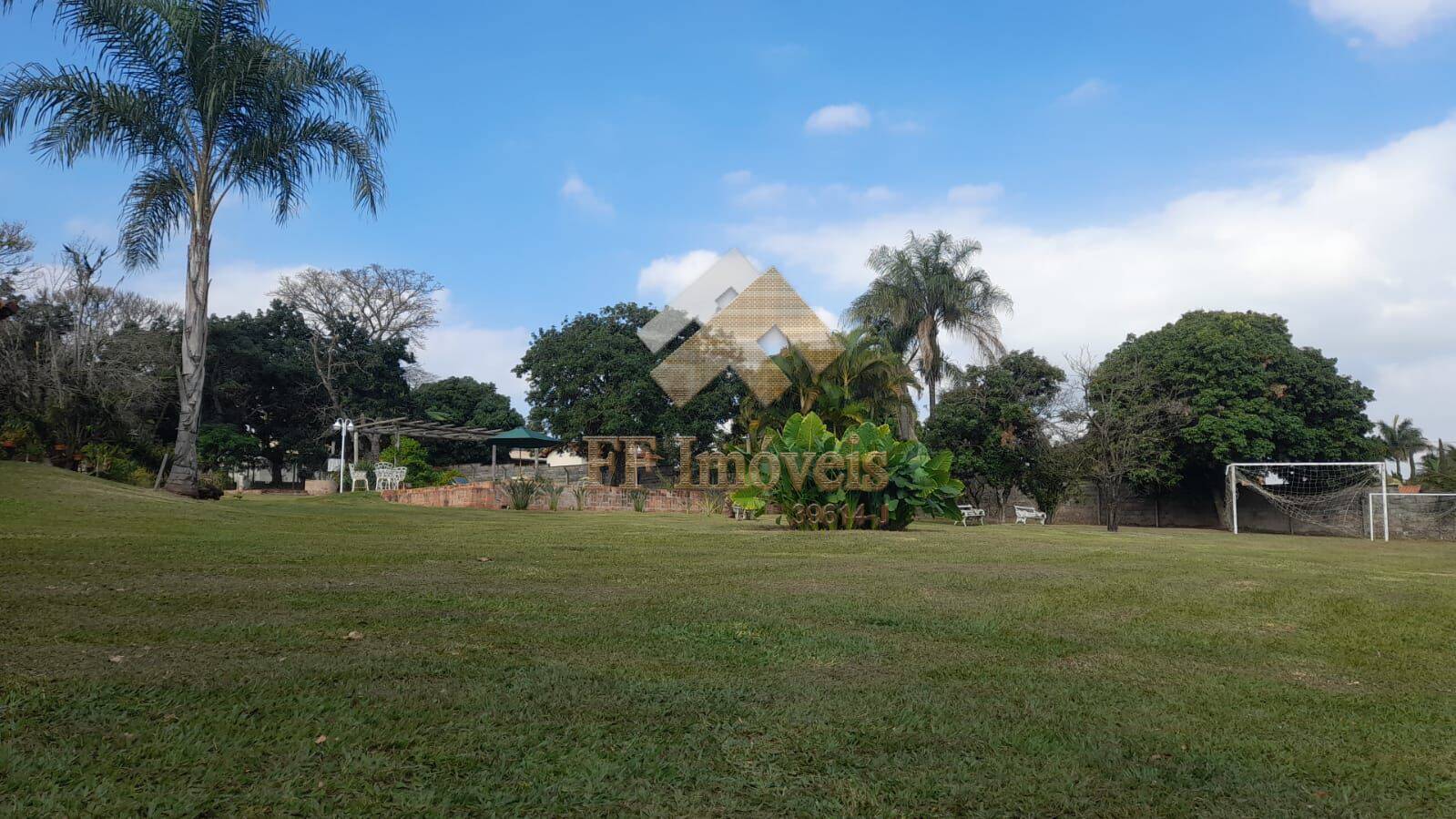Casa à venda com 3 quartos, 5600m² - Foto 3