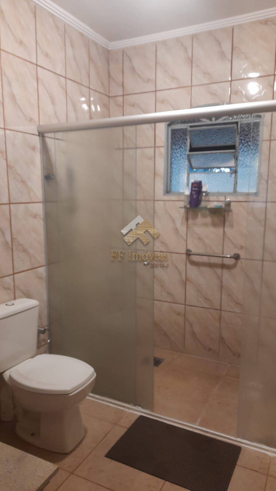 Casa à venda com 3 quartos, 5600m² - Foto 4