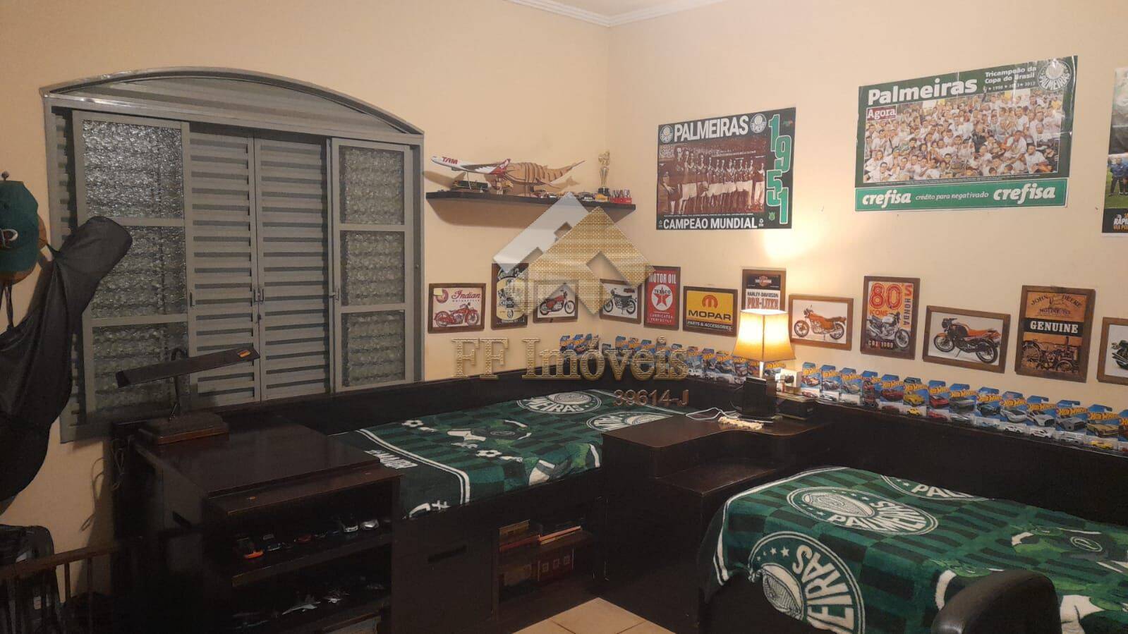 Casa à venda com 3 quartos, 5600m² - Foto 7