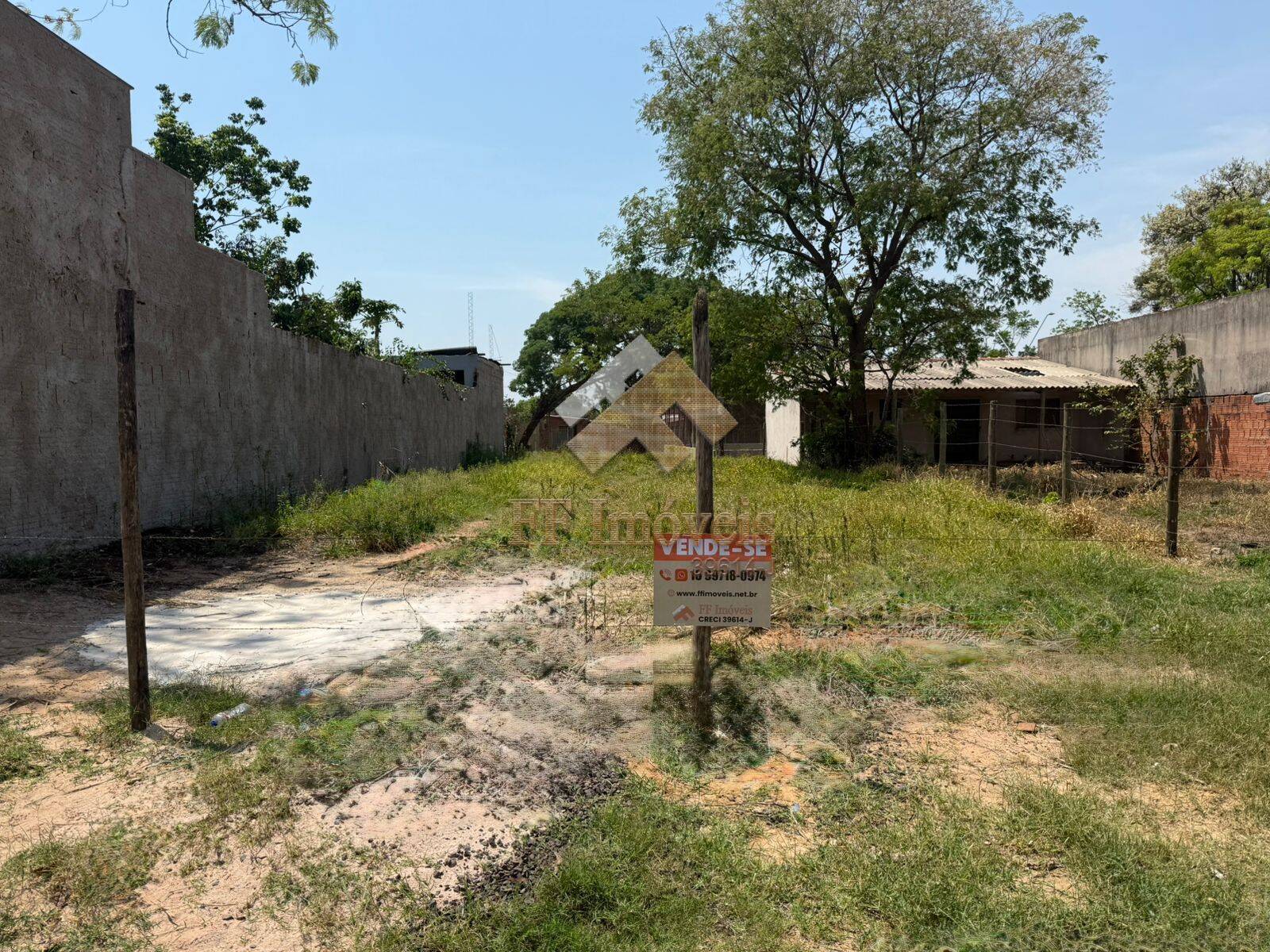 Terreno, 300 m² - Foto 1