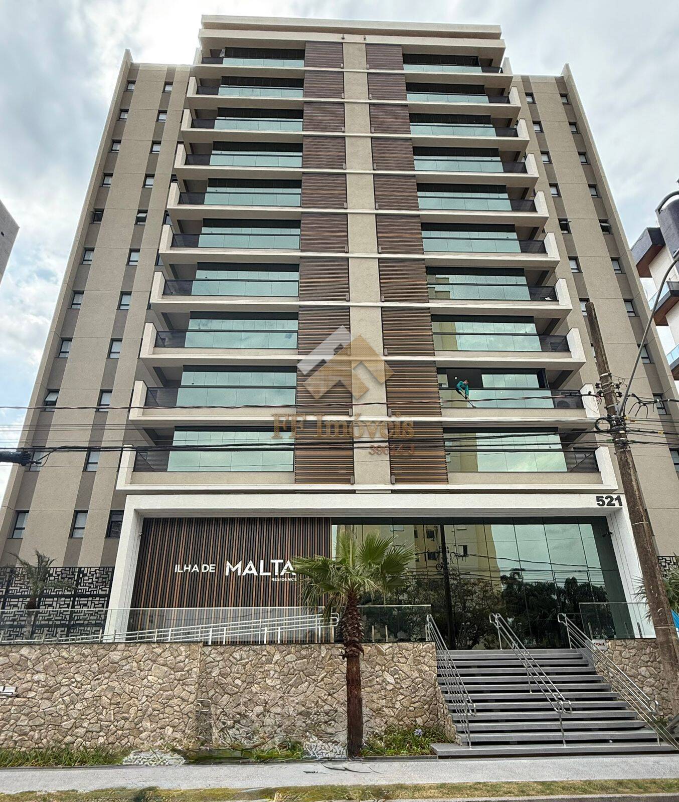 Apartamento à venda com 3 quartos, 90m² - Foto 1