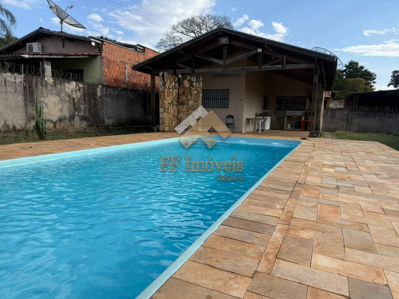 Casa, 1 quarto, 89 m² - Foto 1